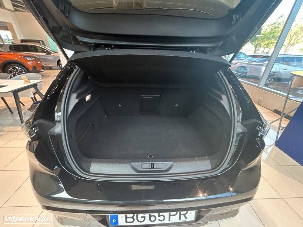 Peugeot 308 1.6 Hybrid GT e-EAT8 - 6