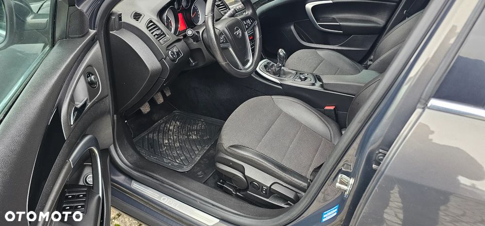 Opel Insignia - 11