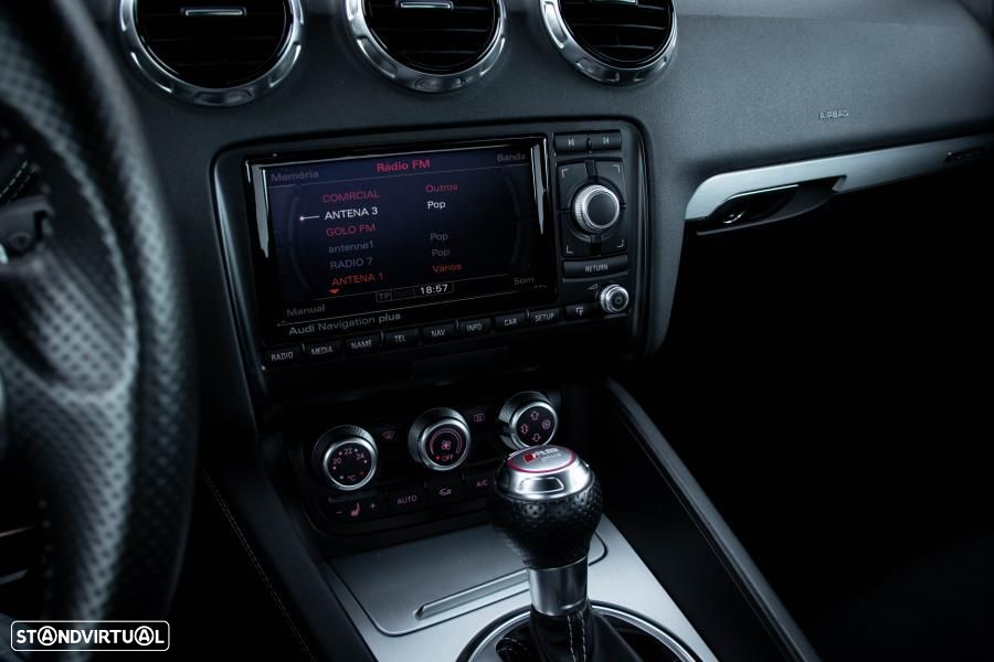 Audi TT RS Coupé - 34
