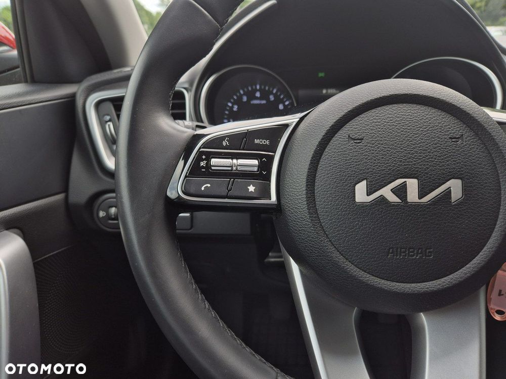 Kia XCeed 1.5 T-GDI M - 20