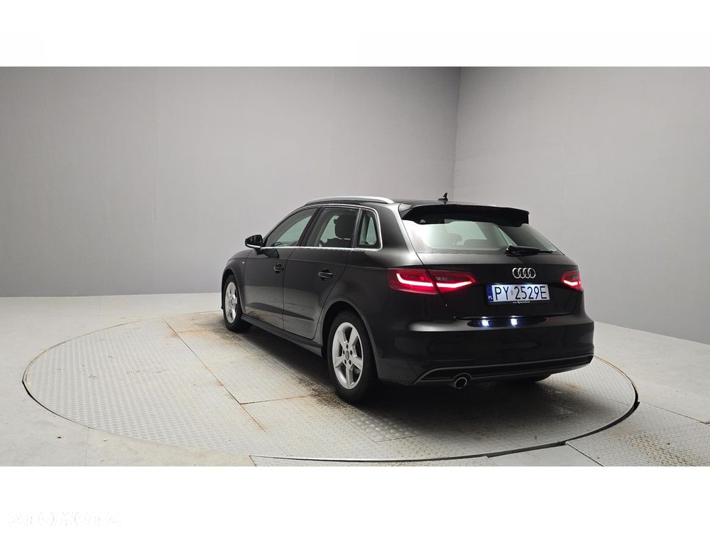 Audi A3 Sportback - 4