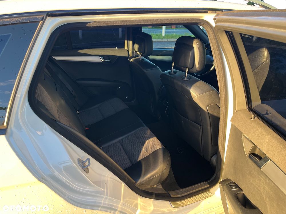 Mercedes-Benz Klasa C 200 Kompressor Automatik Avantgarde - 17