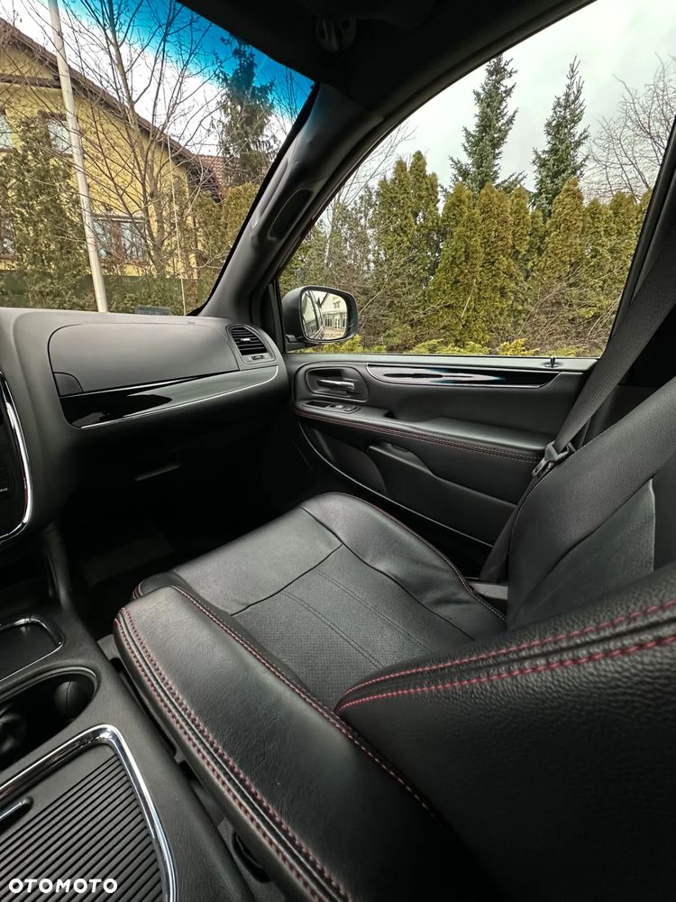 Dodge Grand Caravan 3.6 R/T - 22
