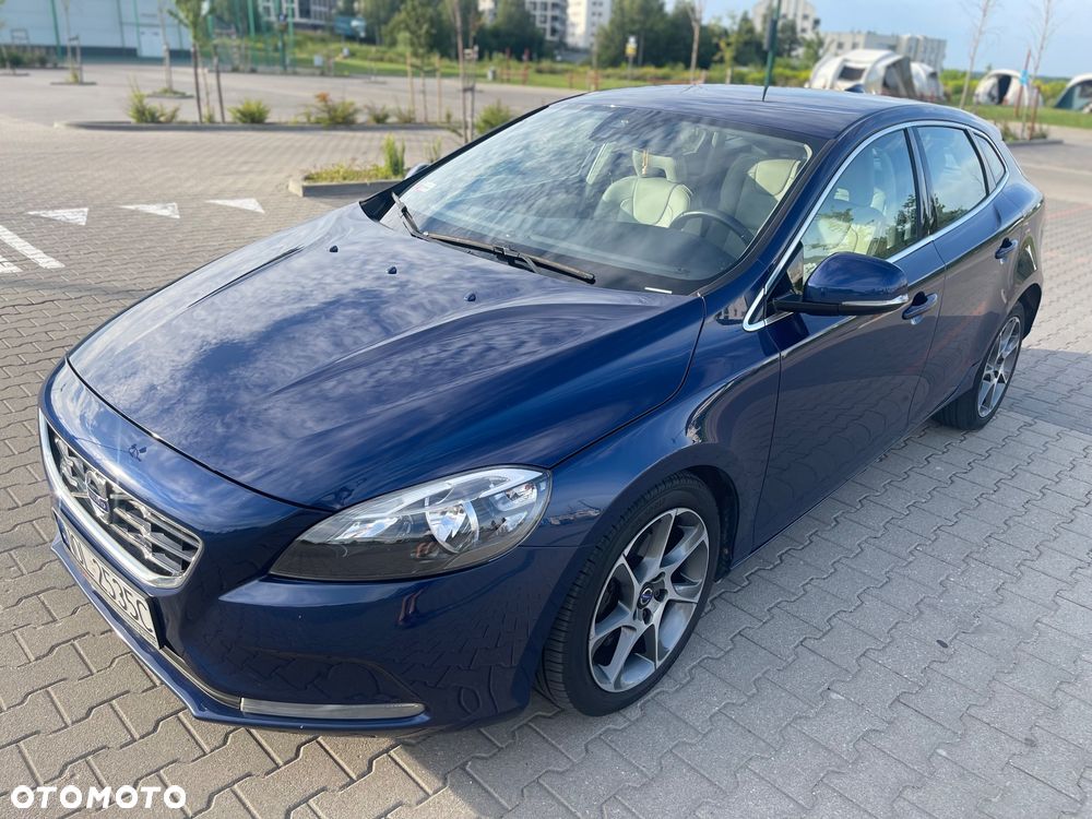 Volvo V40 D2 Drive-E Ocean Race - 3