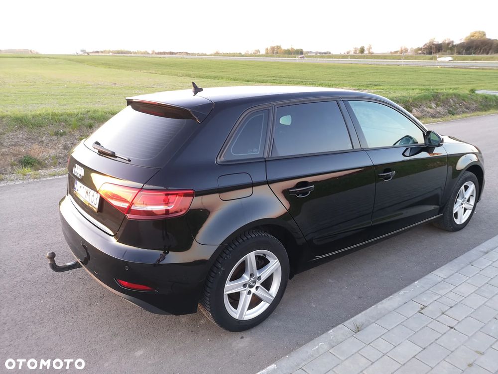 Audi A3 Sportback 1.6 TDI S tronic sport - 23