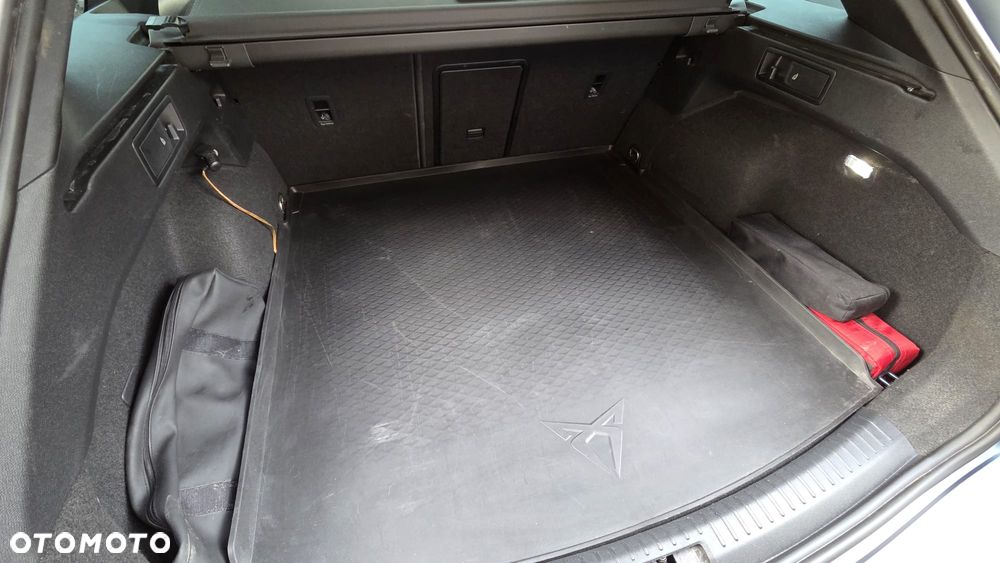 Cupra Leon Sportstourer 2.0 TSI 4Drive VZ DSG - 22