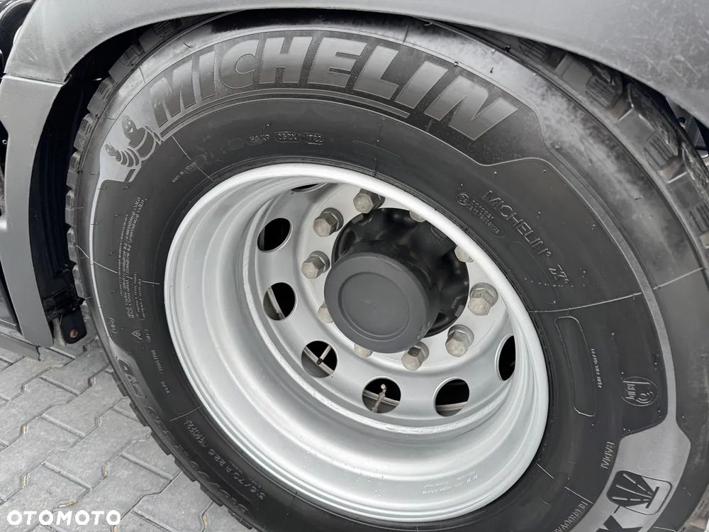 Renault T 520 / ACC / HIGH CAB  / NOWE OPONY MICHELIN / KLIMA POSTOJOWA / OBRACANY FOTEL / Z NIEMIEC - 19
