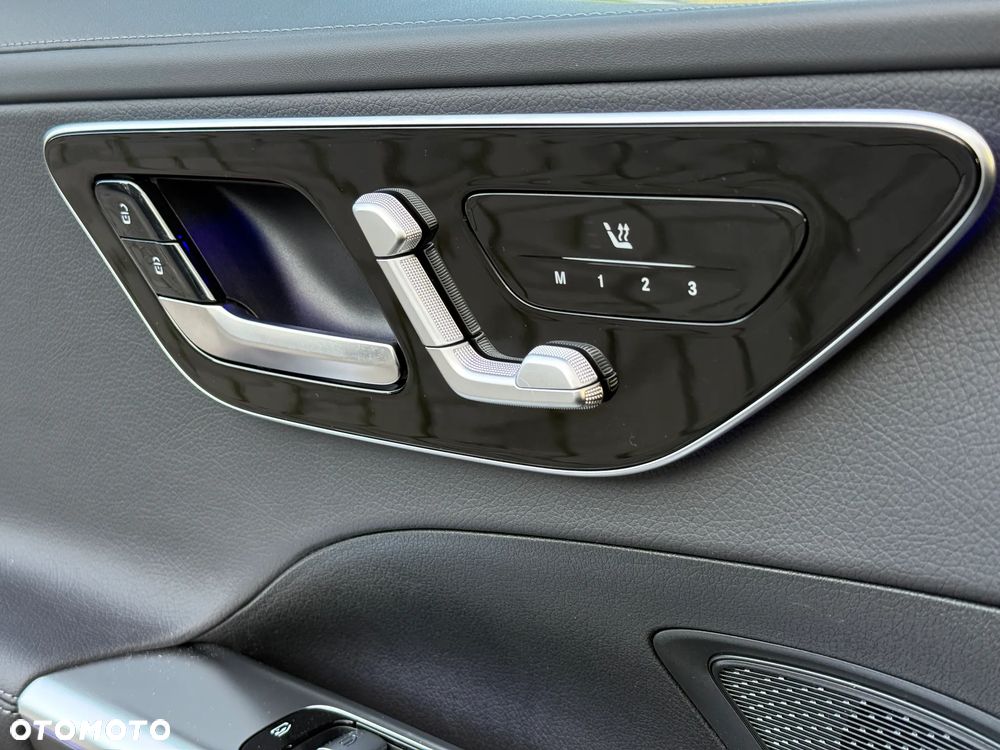 Mercedes-Benz Klasa C 180 9G-TRONIC AMG Line Advanced - 21