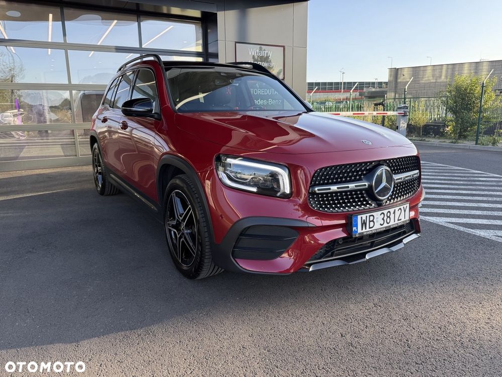 Mercedes-Benz GLB - 1