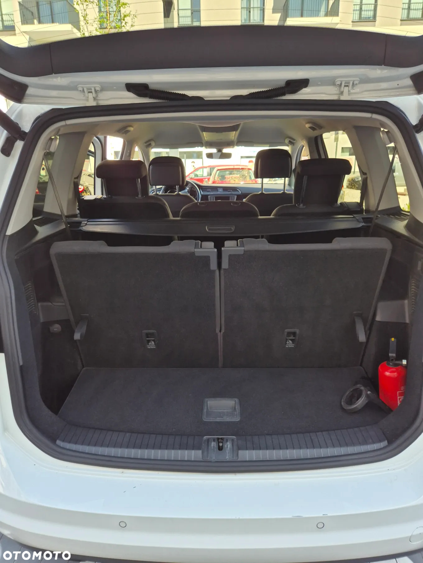 Volkswagen Touran 2.0 TDI BMT Highline - 27