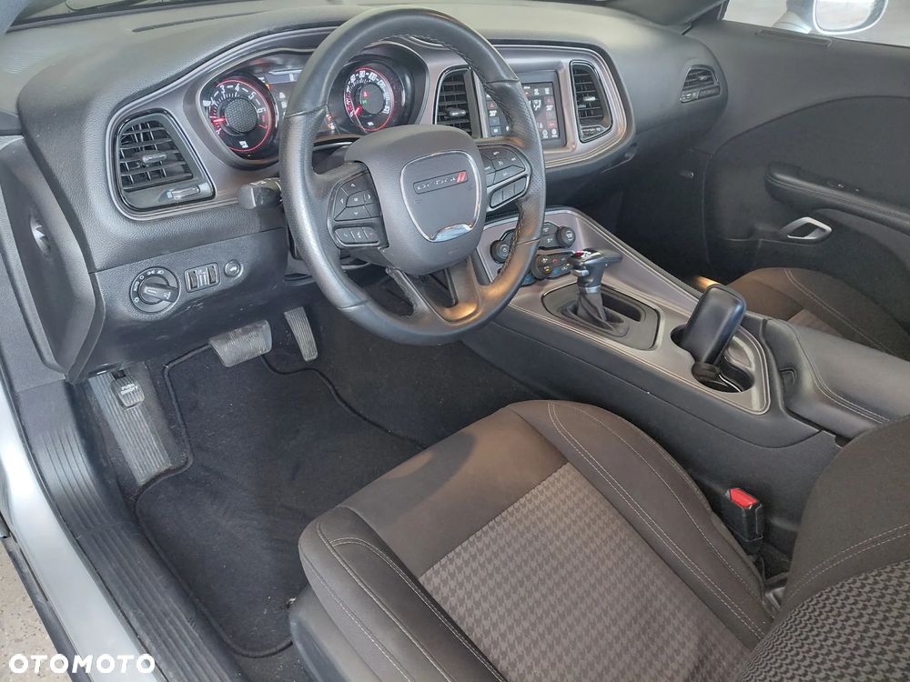 Dodge Challenger 3.6 GT AWD - 5