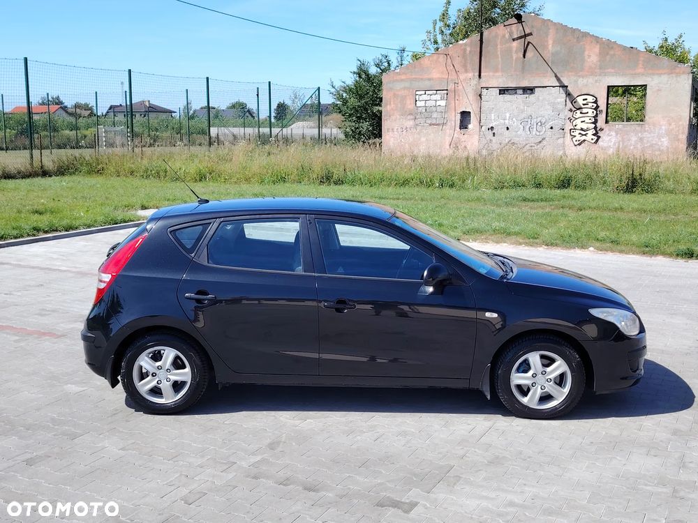 Hyundai i30 1.6 CRDi Style EU5 - 10