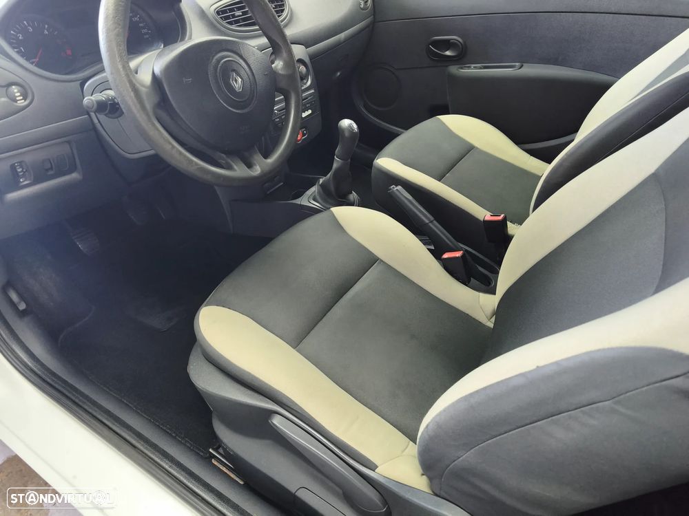 Renault Clio 1.5 dCi Confort - 8