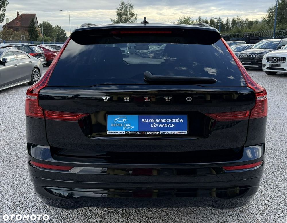 Volvo XC 60 B4 D Plus Dark - 6