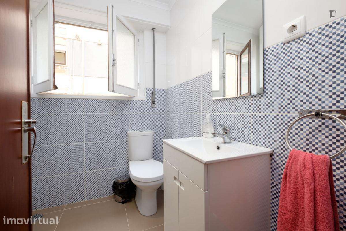 Quarto - localizado em Norton de Matos Coimbra - Grande imagem: 2/26