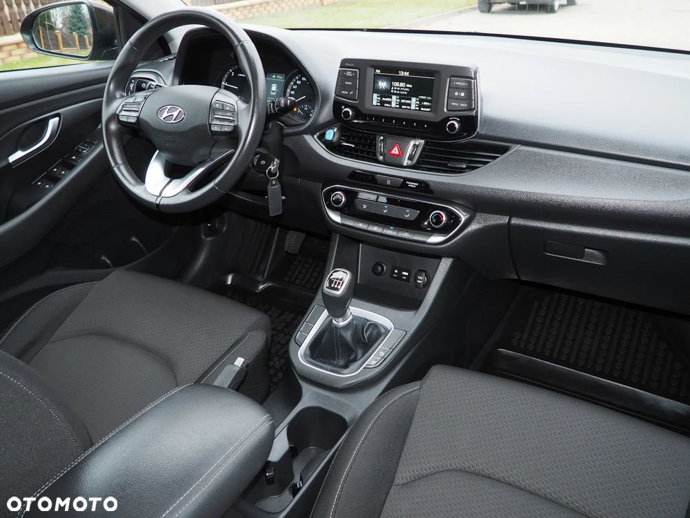 Hyundai i30 1.6 D Comfort - 31