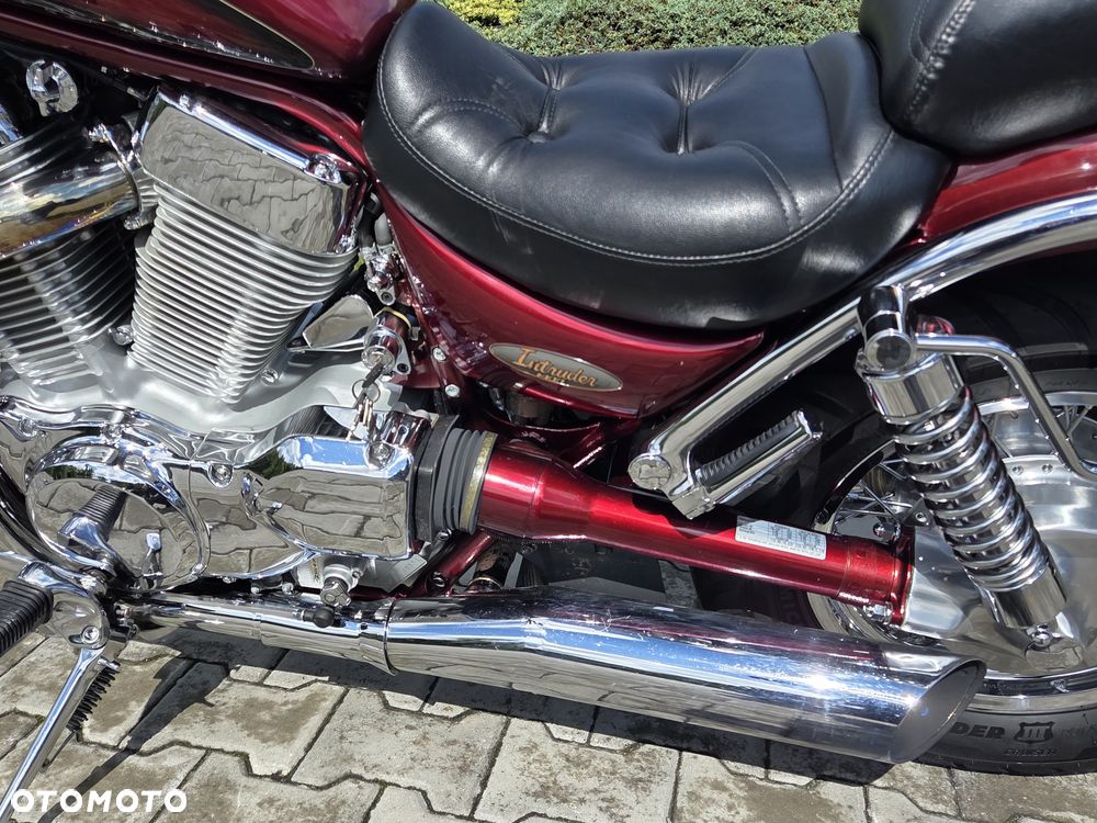 Suzuki Intruder - 28