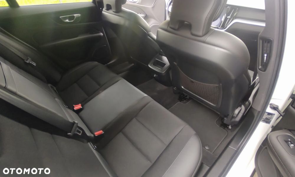 Volvo V60 D3 Inscription - 13