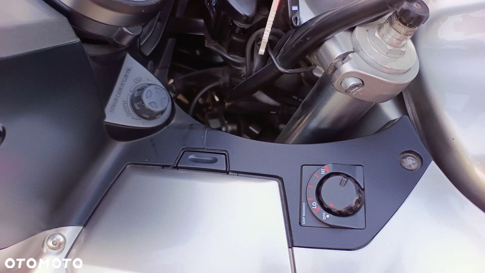 Yamaha FJR - 14