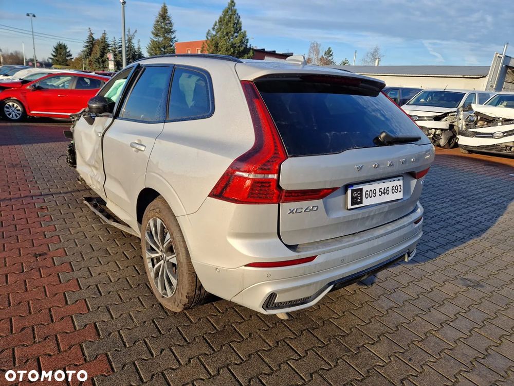 Volvo XC 60 B4 B R-Design - 8