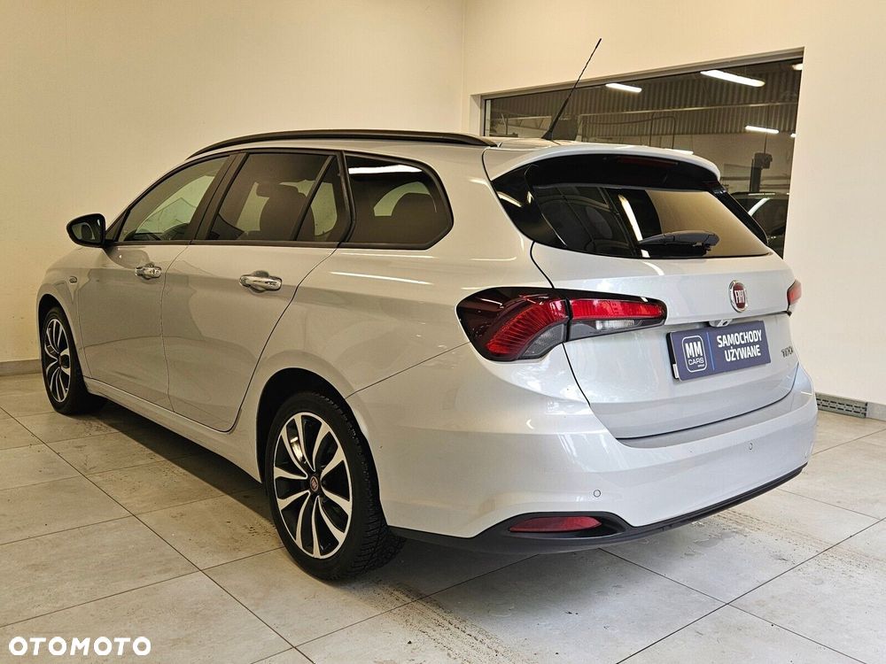 Fiat Tipo 1.4 T-Jet 16v Lounge EU6 - 4