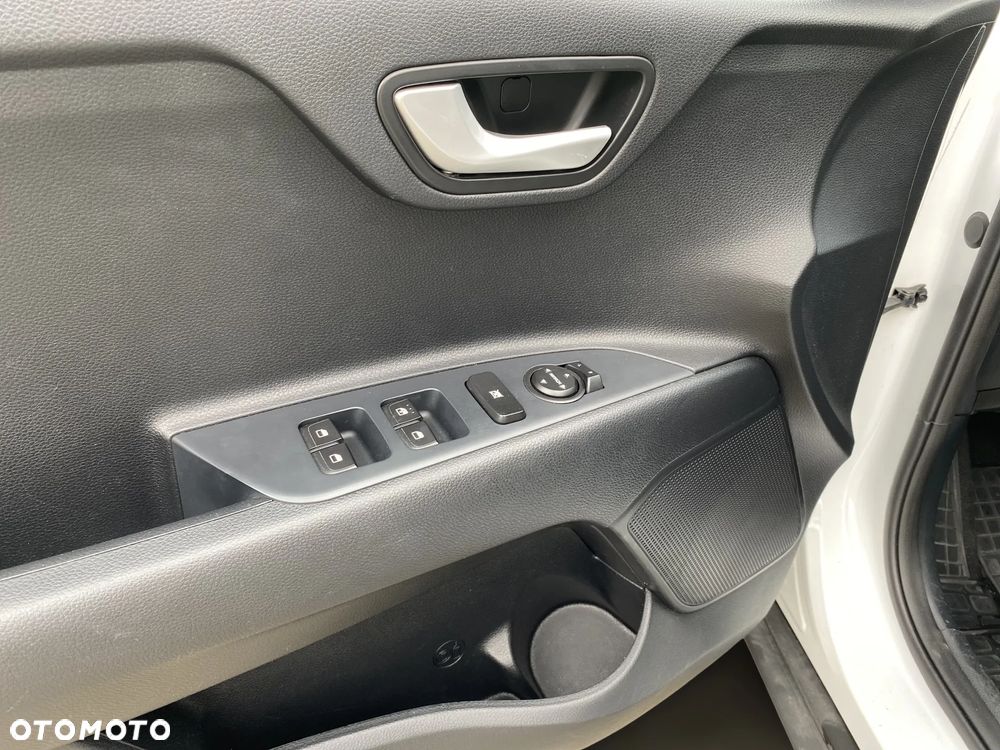 Kia Stonic 1.0 T-GDI M - 11