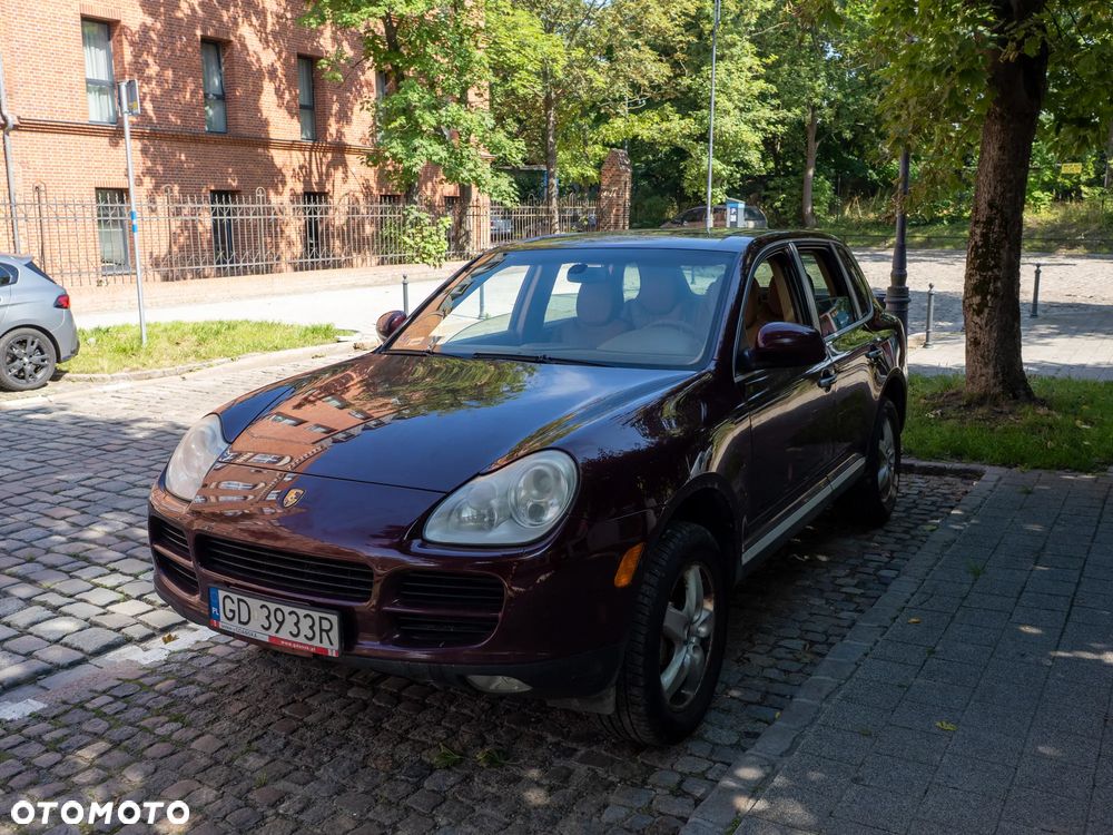 Porsche Cayenne - 4