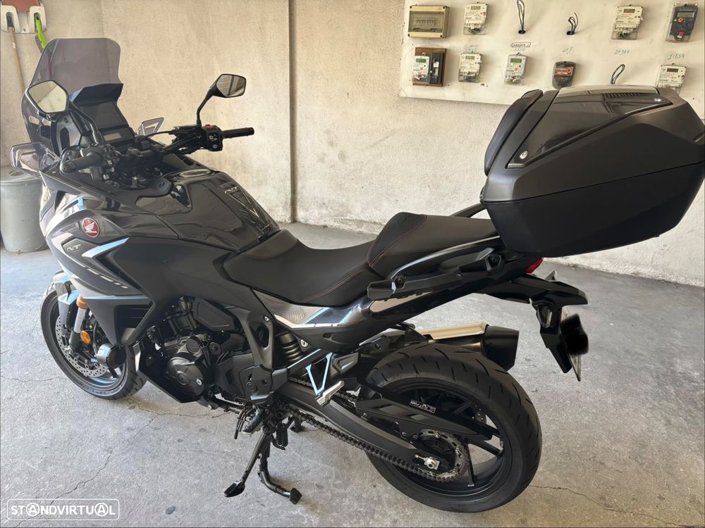 Honda NT - 9