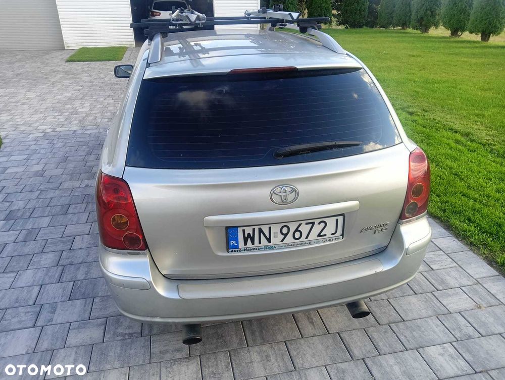 Toyota Avensis - 3