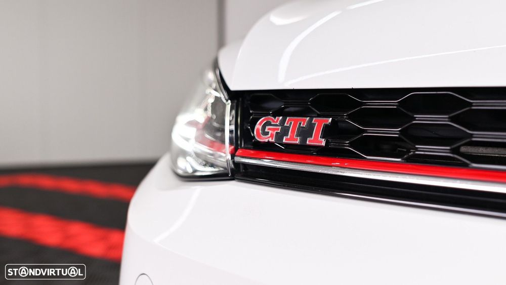 VW Golf GTI 2.0 TSI OPF DSG Performance - 6