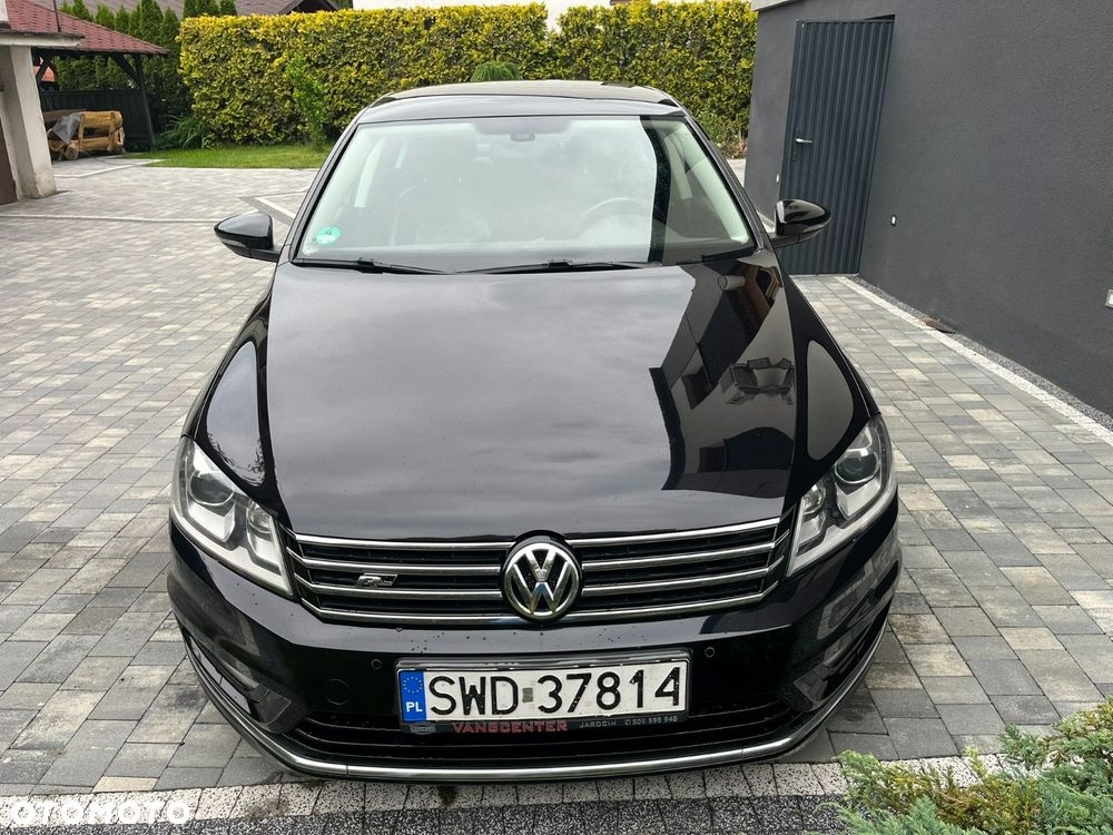 Volkswagen Passat 2.0 TDI Highline R-Style DSG - 10
