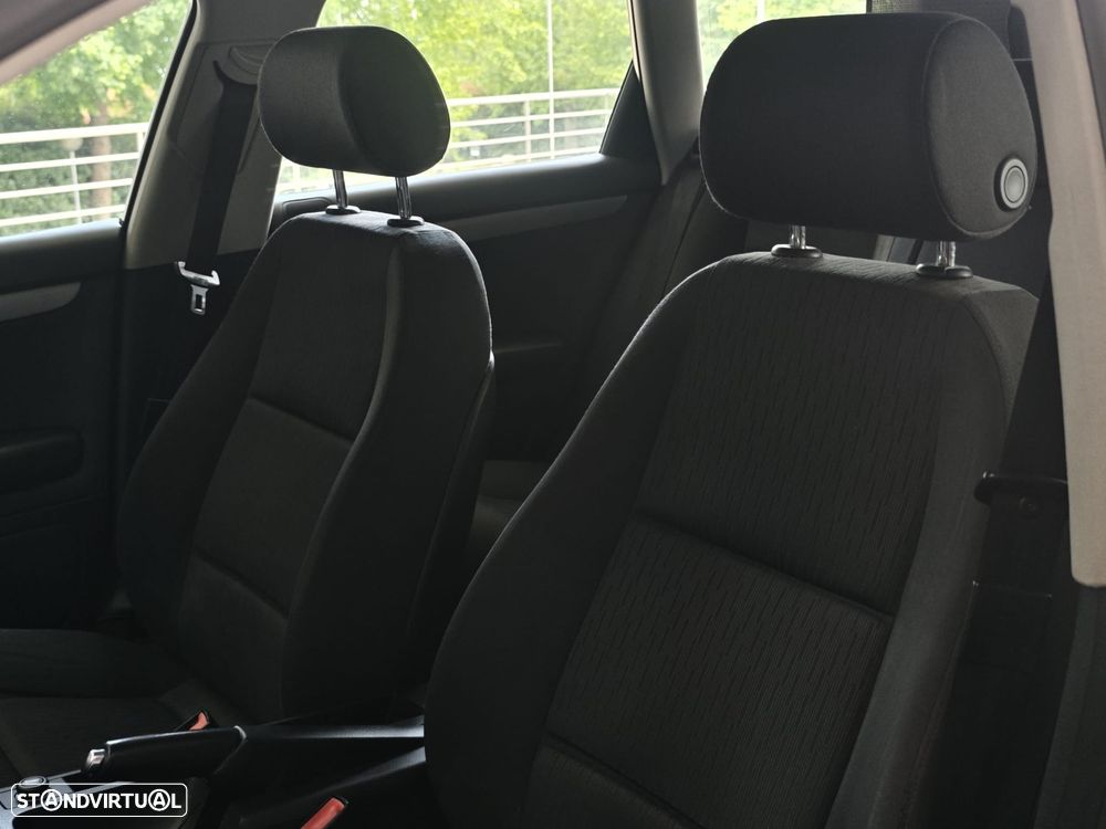 Audi A4 Avant 2.0 TDI DPF - 31