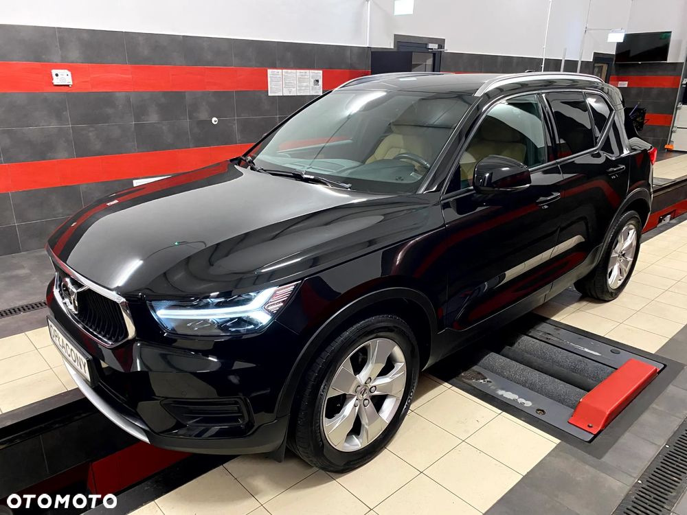 Volvo XC 40 D3 SCR Momentum - 10