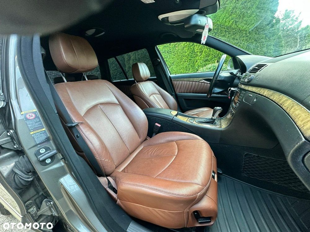 Mercedes-Benz Klasa E - 17