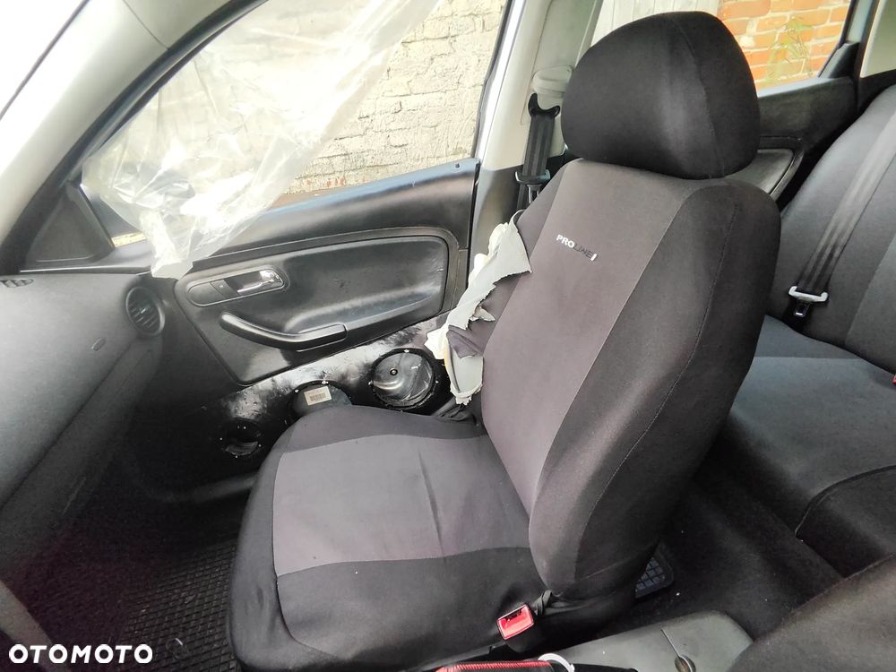 Seat Ibiza 1.4 16V Comfort Edition - 9