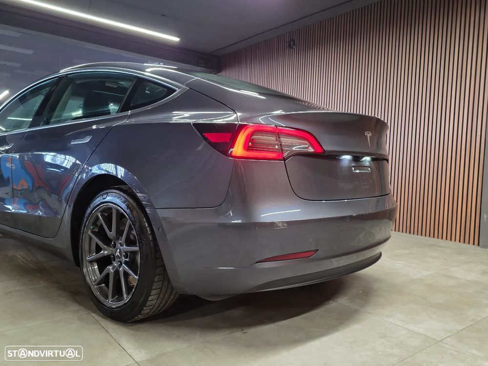 Tesla Model 3 Standard Range Plus RWD - 23