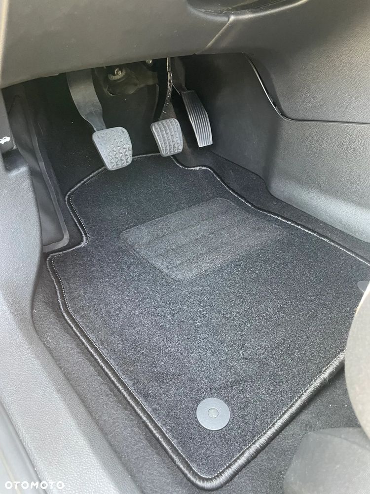 Opel Astra 1.4 Turbo Exklusiv - 19
