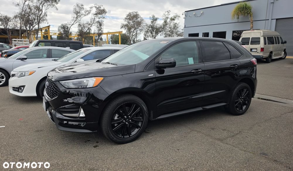 Ford Edge - 5