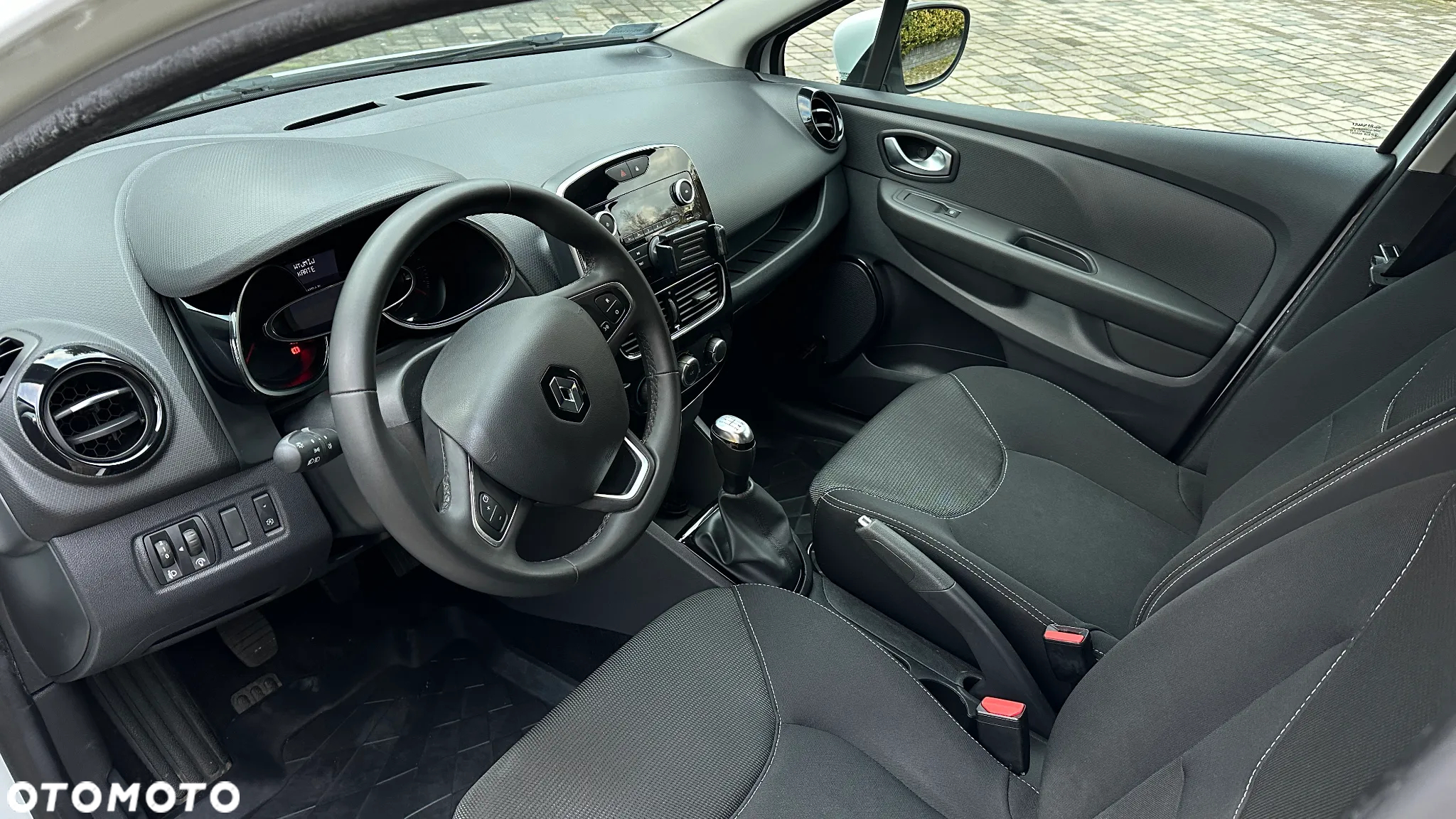 Renault Clio 0.9 Energy TCe Limited Plus - 33