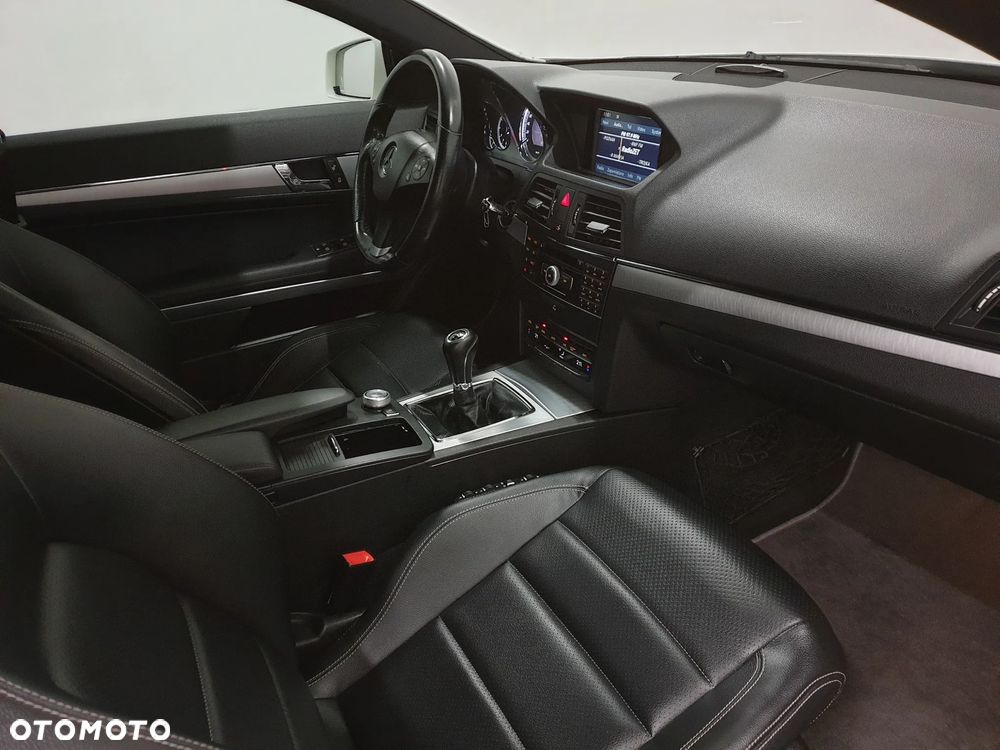 Mercedes-Benz Klasa E - 38