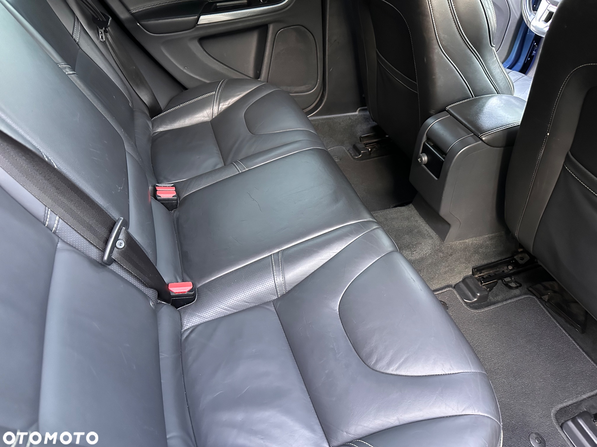 Volvo V60 D4 Drive-E R-Design Momentum - 20