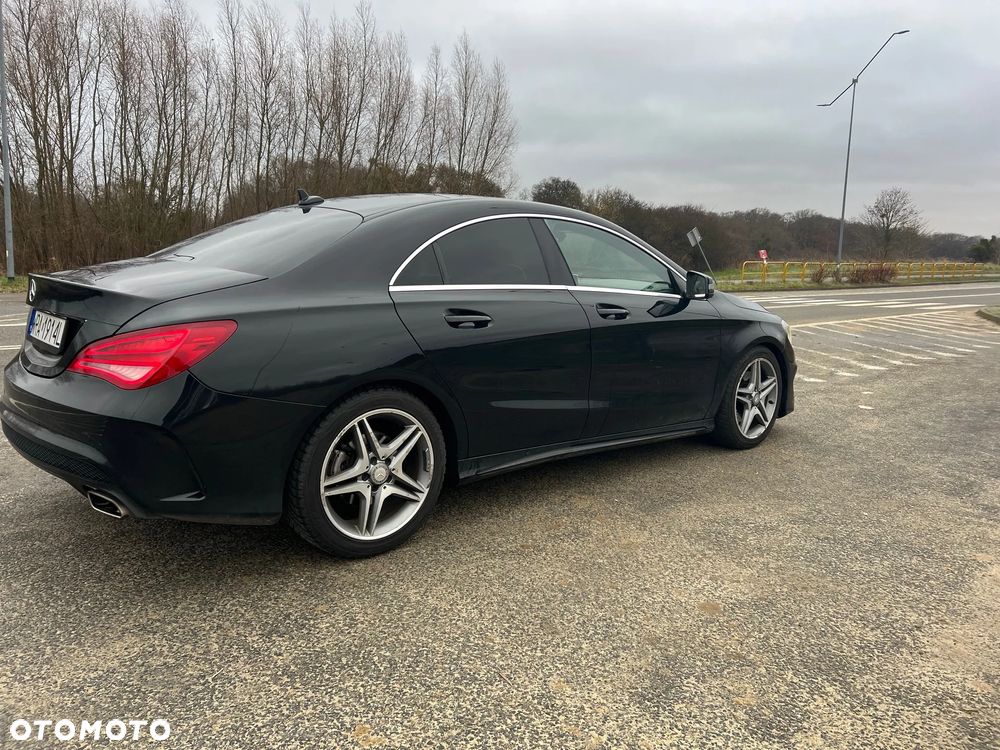Mercedes-Benz CLA 250 7G-DCT - 4