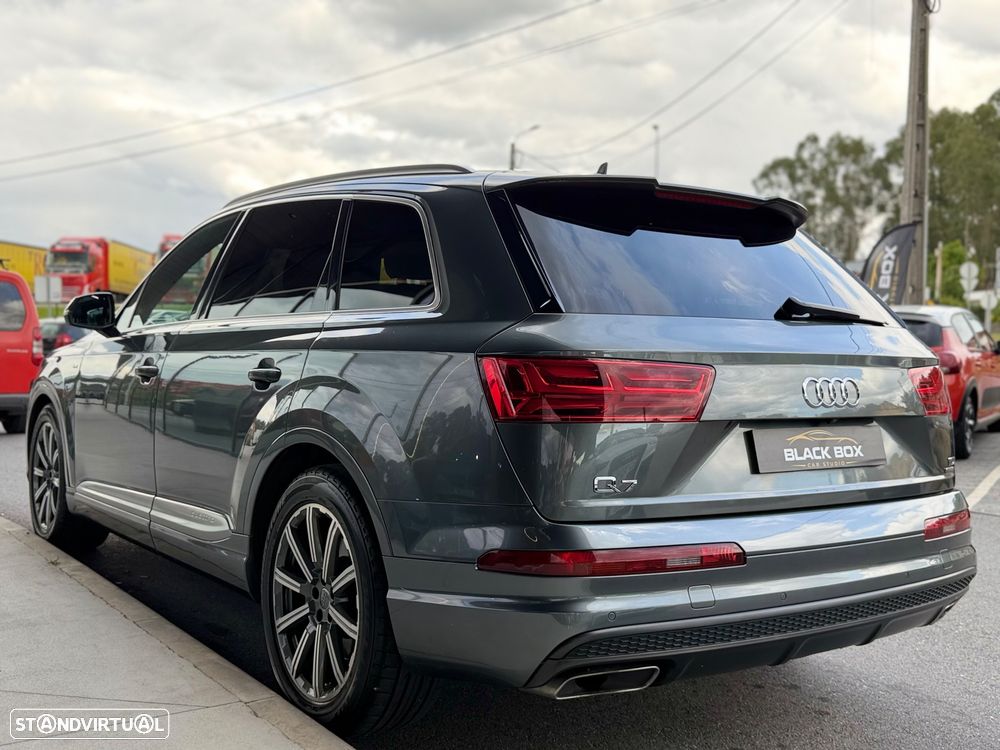 Audi Q7 3.0 TDI quattro tiptronic 7L - 40