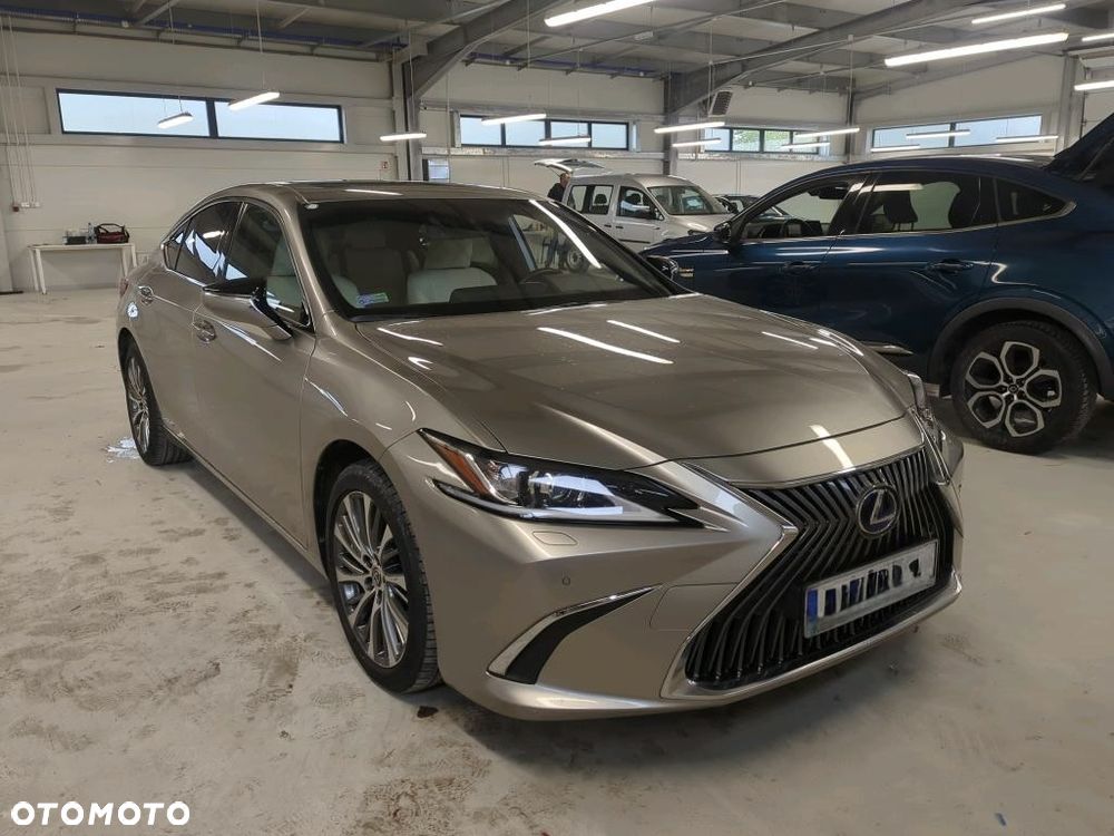 Lexus Es 2020 photo 2