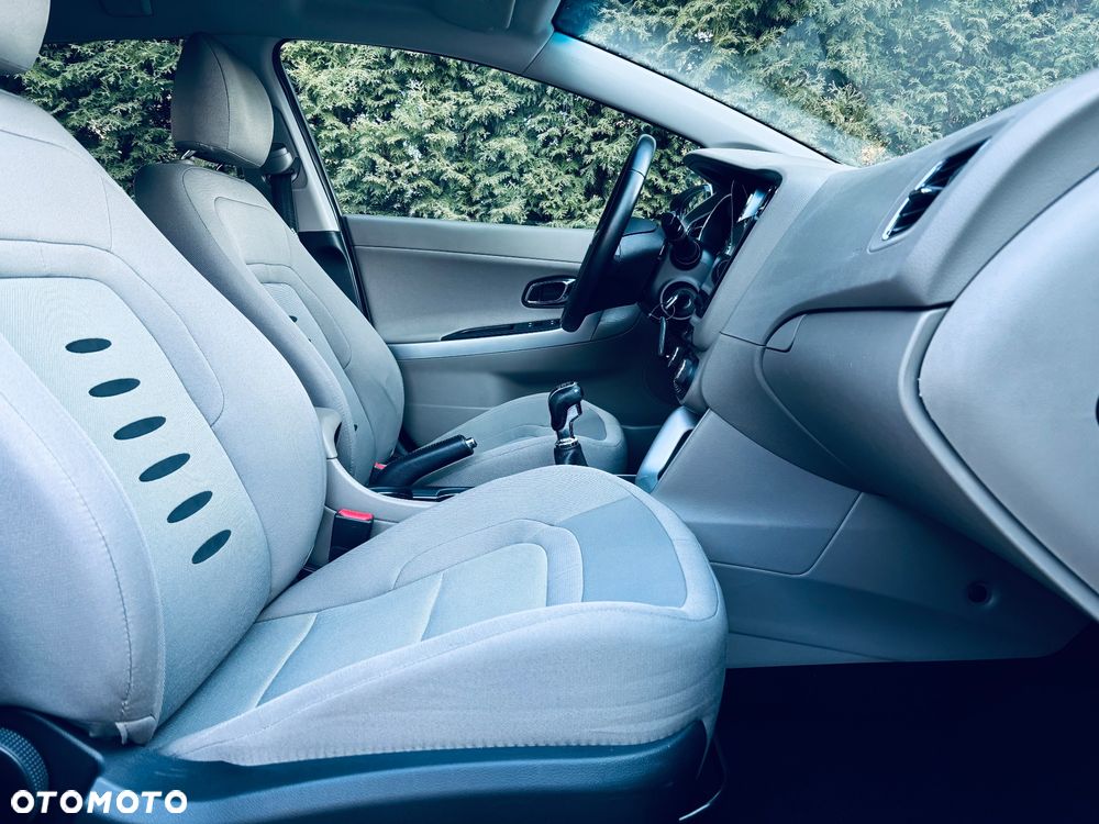 Kia Ceed 1.6 GDI Business Line - 22