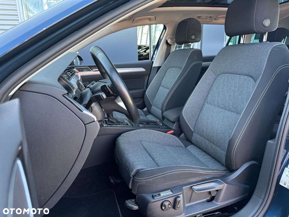 Volkswagen Passat Variant 2.0 TDI SCR Business DSG - 10