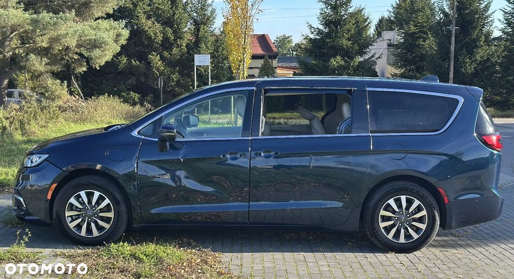 Chrysler Pacifica - 8