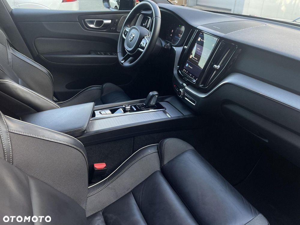 Volvo XC 60 - 25