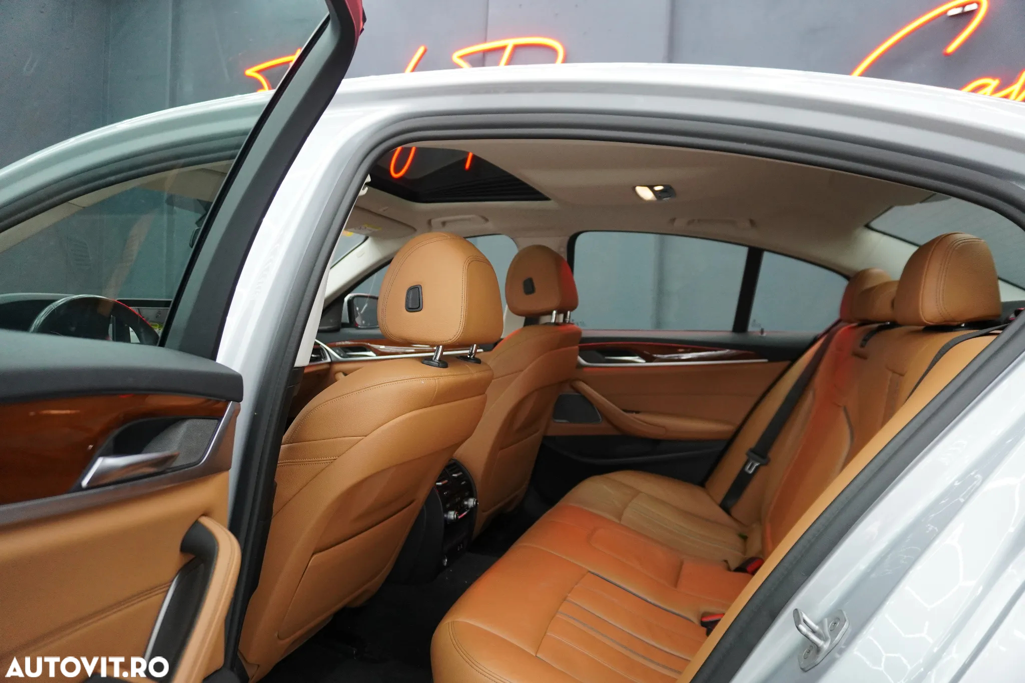BMW Seria 5 540d xDrive AT MHEV - 4