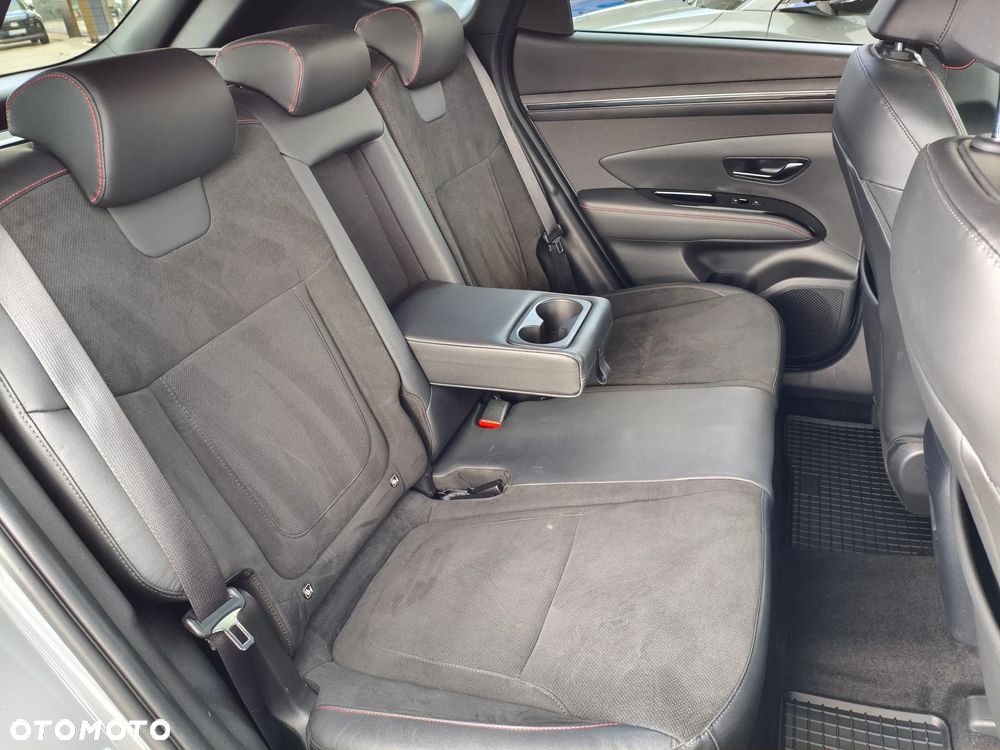 Hyundai Tucson 1.6 T-GDi HEV Executive N Line 2WD - 19